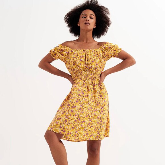 Mini Dress With Shirred Detail in Yellow Ditsy Floral Print - Picture 3 of 4